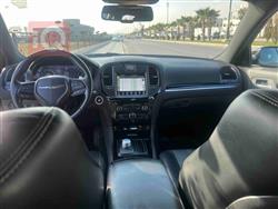 كرايسلر 300